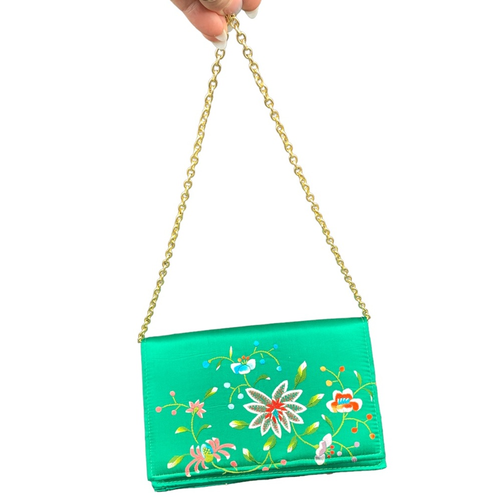 Vintage Embroidered Walborg Clutch Shoulder Bag with Gold Chain